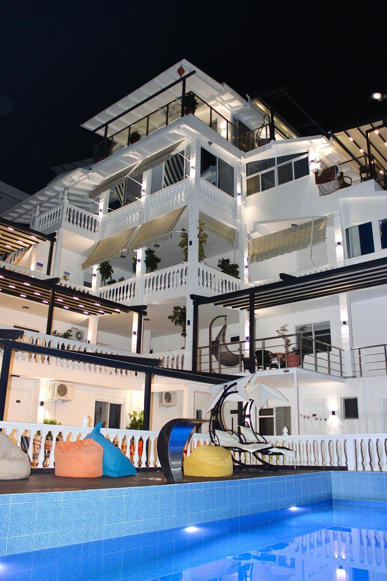Hotel Qeparo Napolon Complex Exterior foto